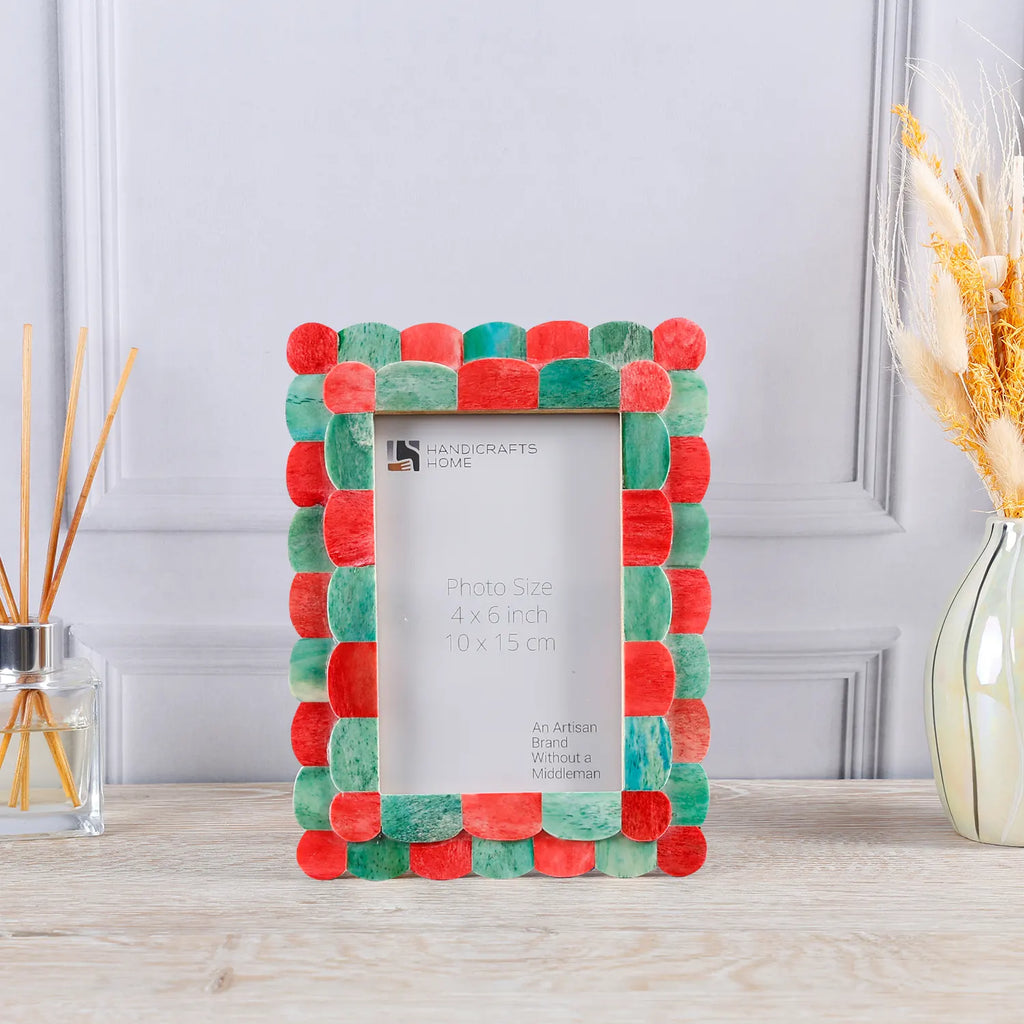Picture Frames Scalloped Pattern Bone Inlay Collection in 4 sizes, Green & Red