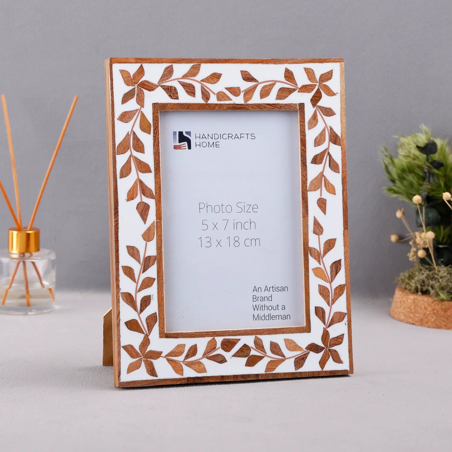 Picture Frames Alhambra Cama Pattern Resin Inlay Collection in 2 Sizes