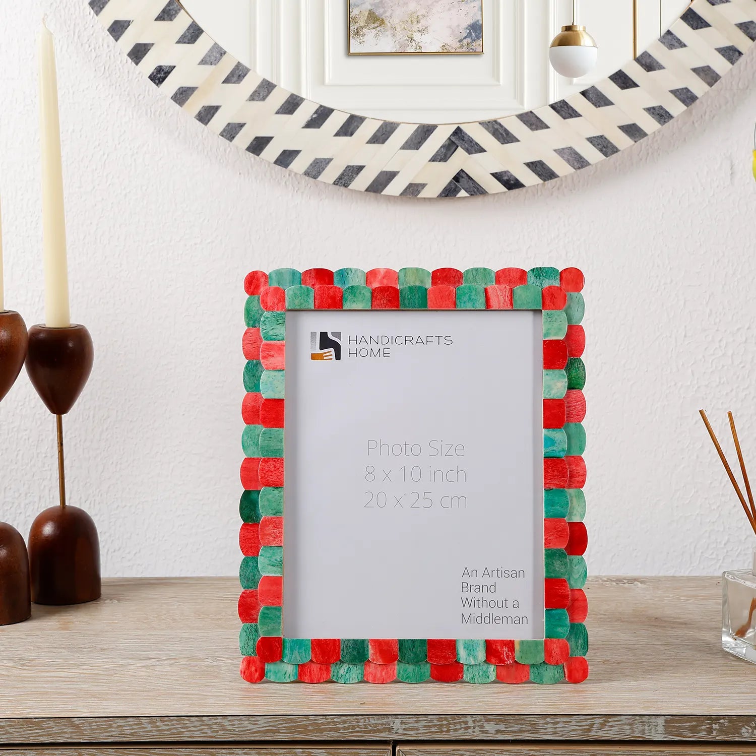 Picture Frames Scalloped Pattern Bone Inlay Collection in 4 sizes, Green & Red