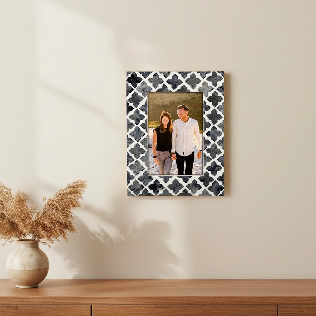 Picture Frames Mosaic Quatrefoil Pattern Bone & Resin Inlay Collection in 3 colors, 4x6
