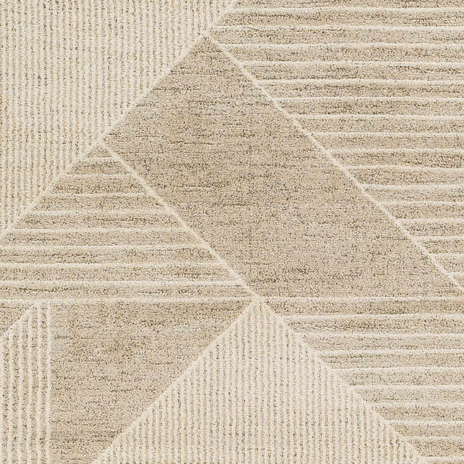 Almas Luxe  Rug