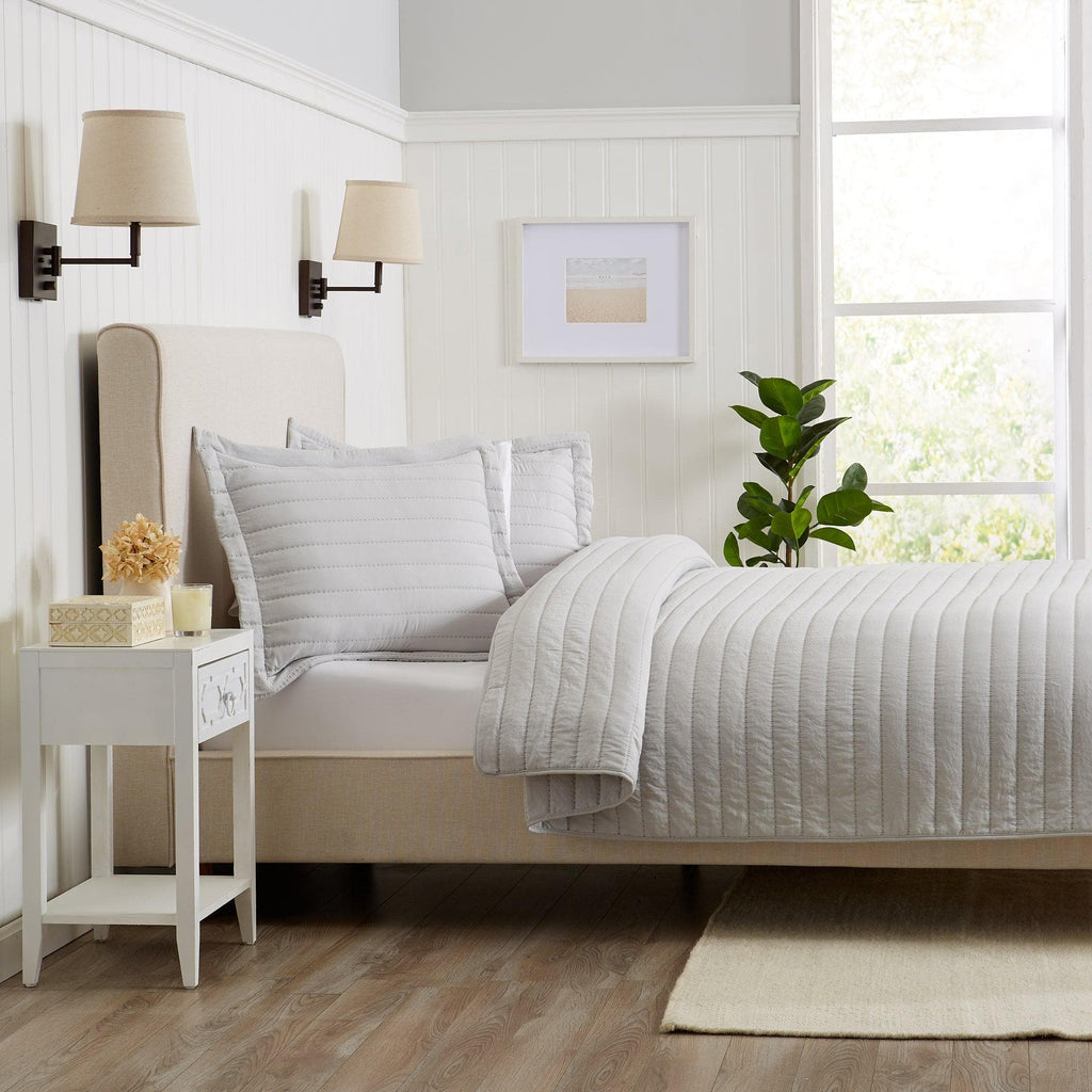 3-Piece Solid Striped Quilt - Virginia Collection