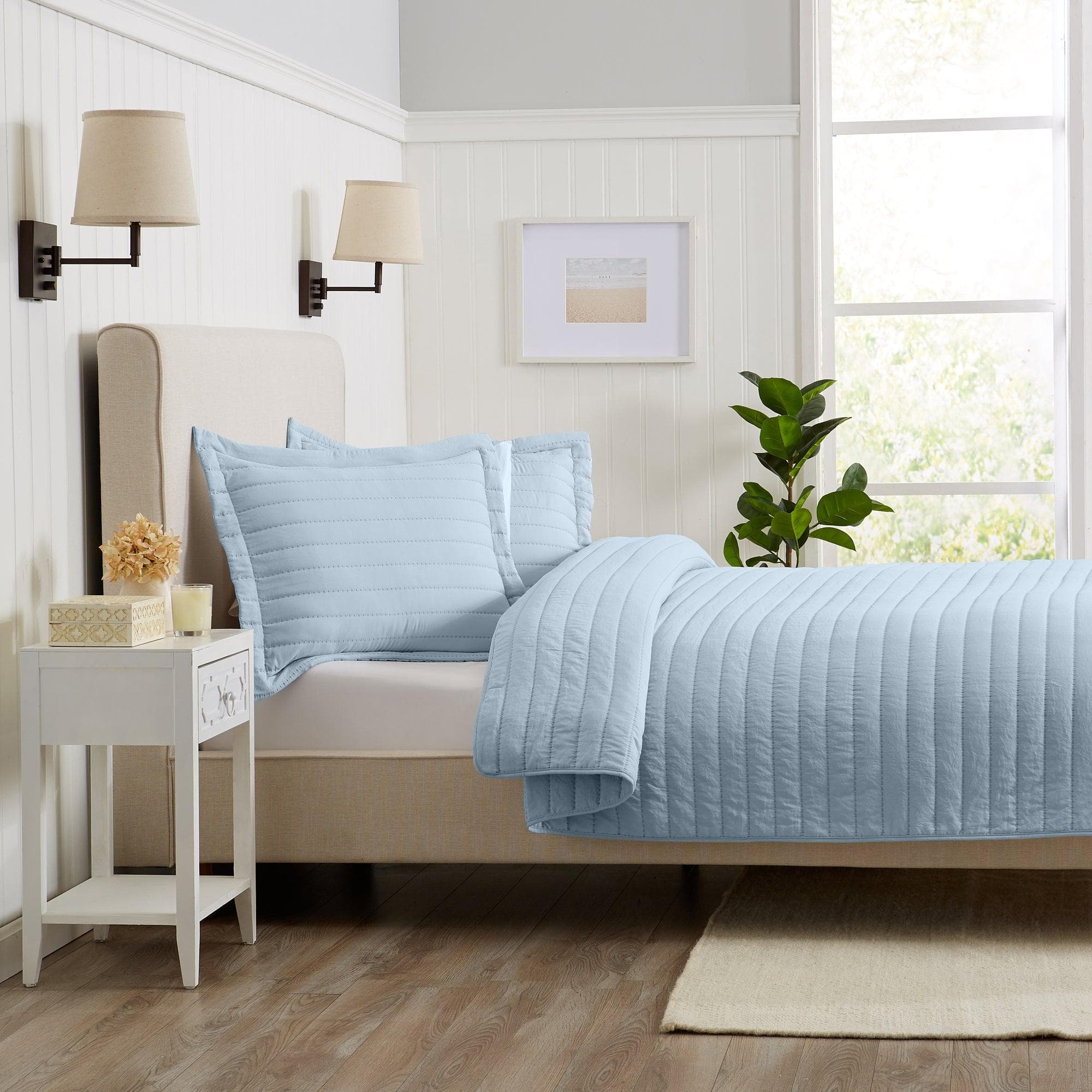 3-Piece Solid Striped Quilt - Virginia Collection