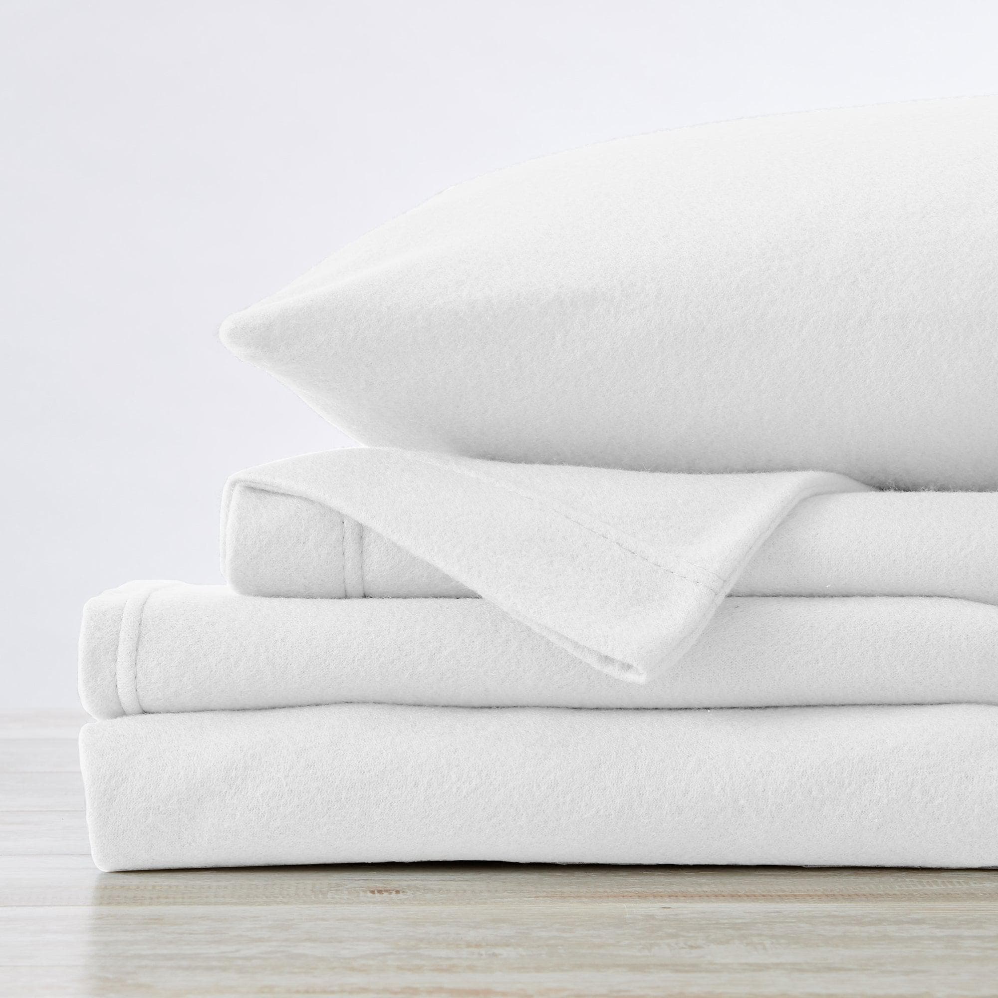 4-Piece Solid Fleece Sheet - Christina Collection