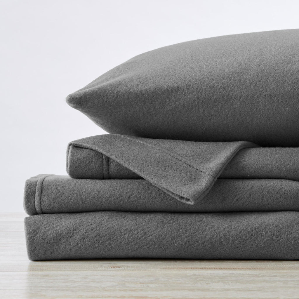 4-Piece Solid Fleece Sheet - Christina Collection