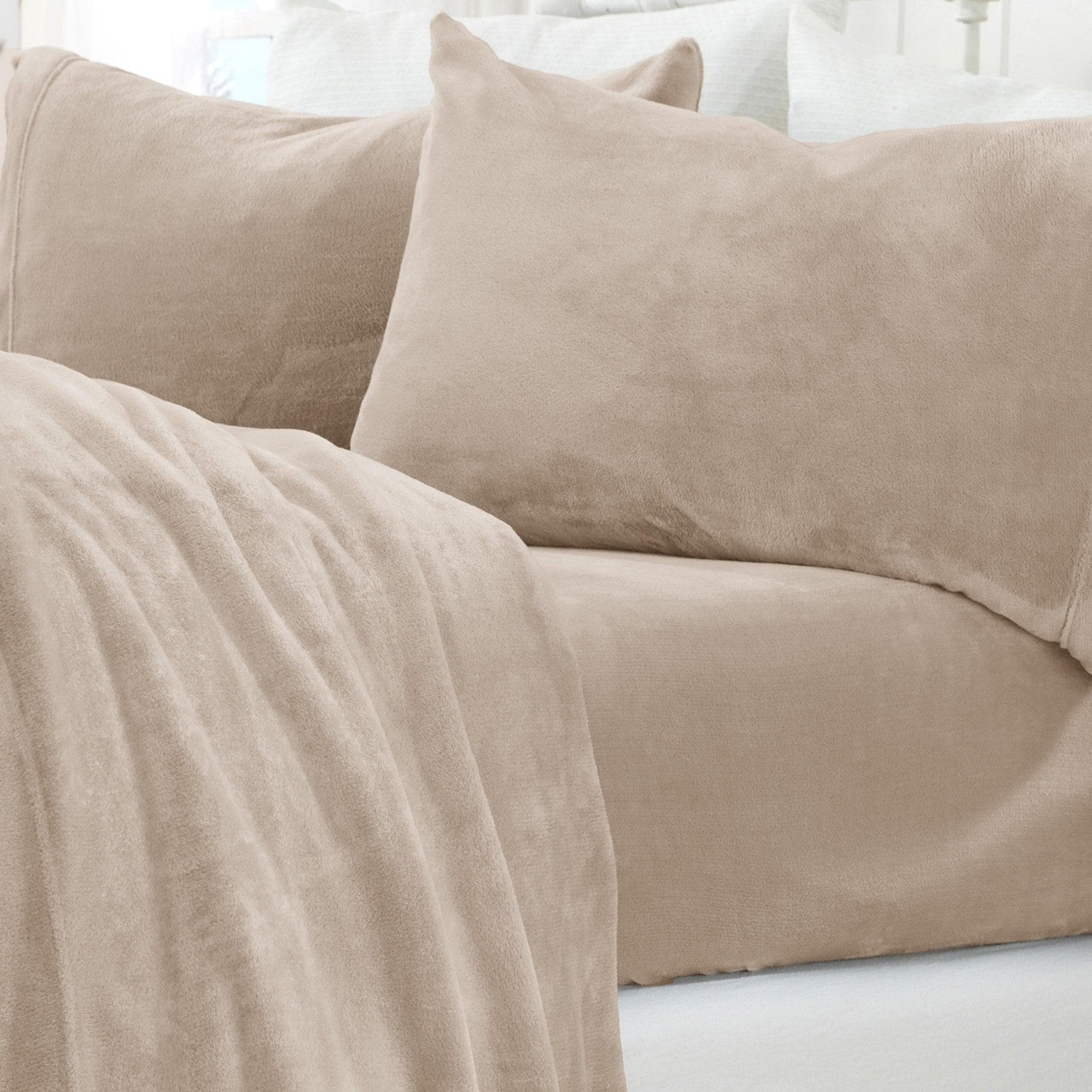 4-Piece Solid Plush Sheet - Velvet Luxe Collection