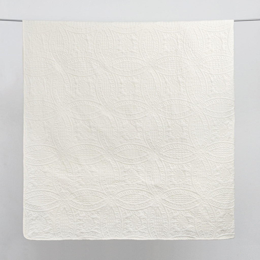 3-Piece Oversized Medallion Quilt Set - Clara Collection