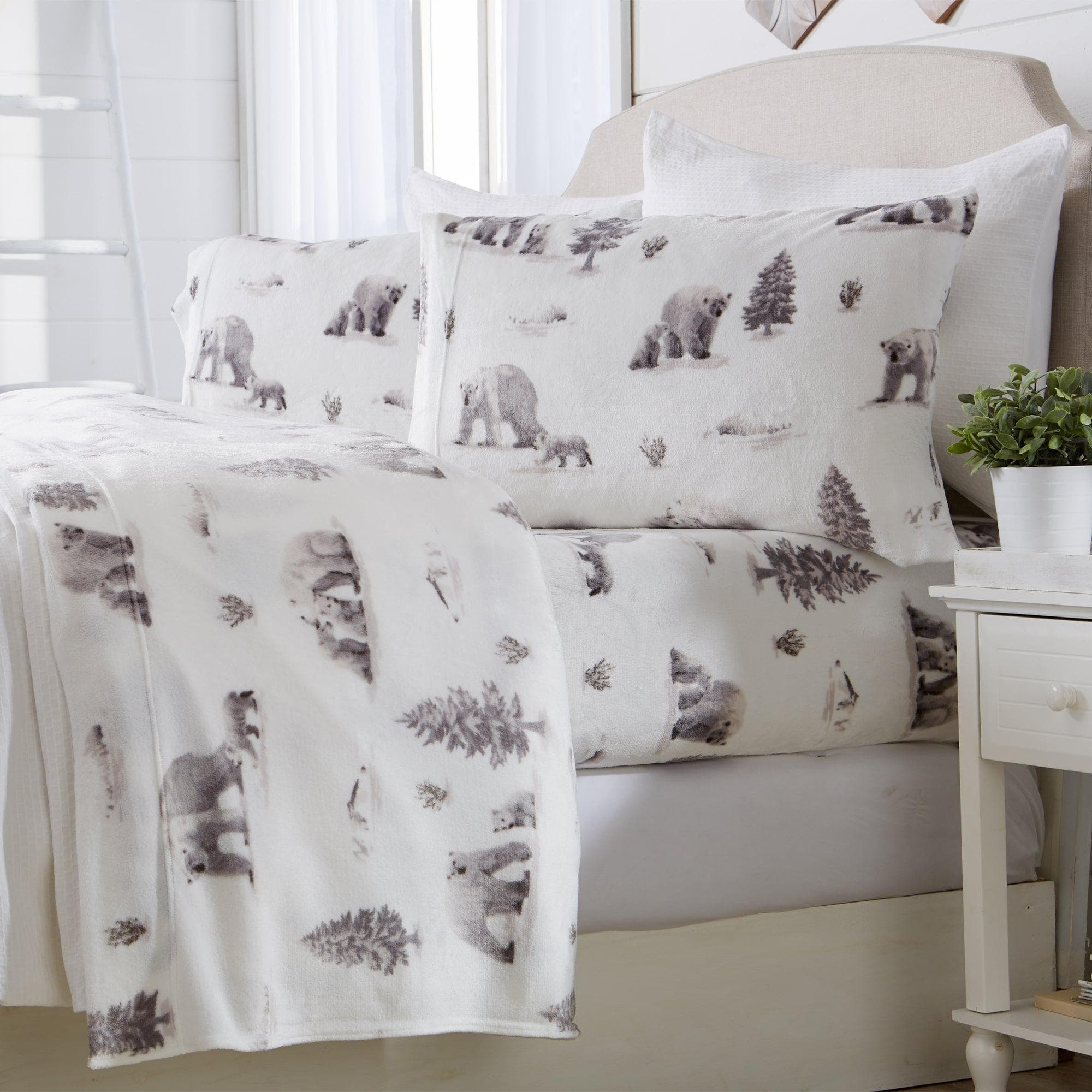 4-Piece Printed Plush Sheet - Velvet Luxe Collection