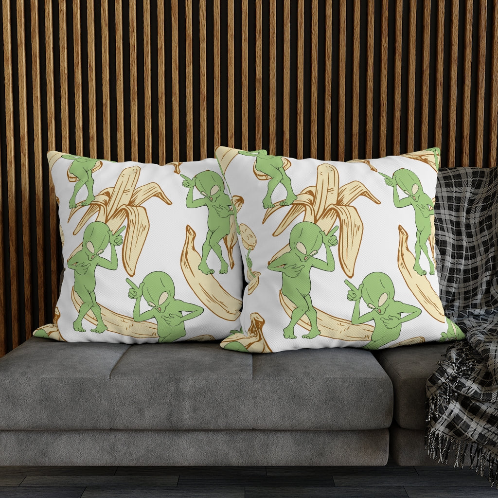 Alien Peel Pillow Case - Throw Pillow Cover - Grandmillennial Style