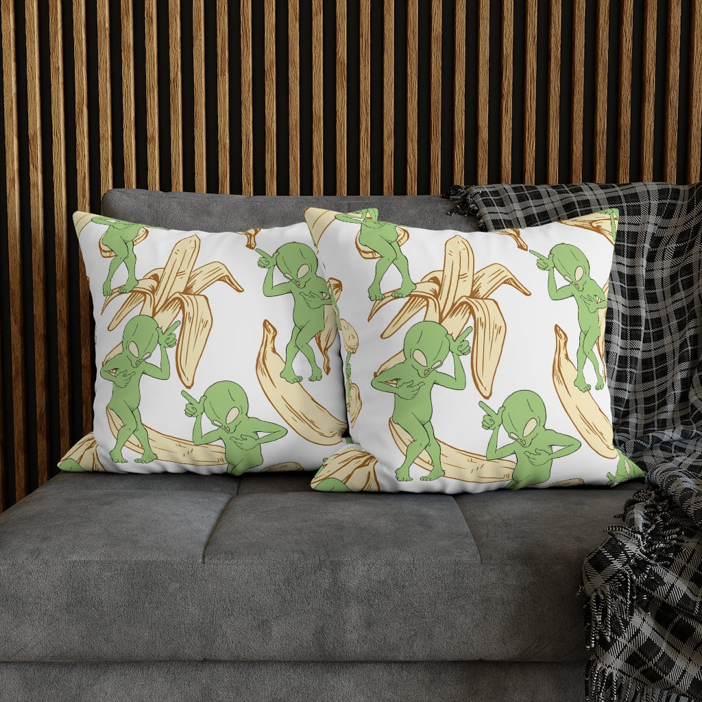 Alien Peel Pillow Case - Throw Pillow Cover - Grandmillennial Style