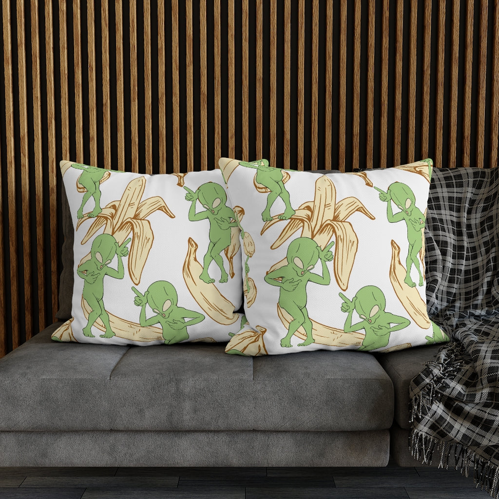 Alien Peel Pillow Case - Throw Pillow Cover - Grandmillennial Style