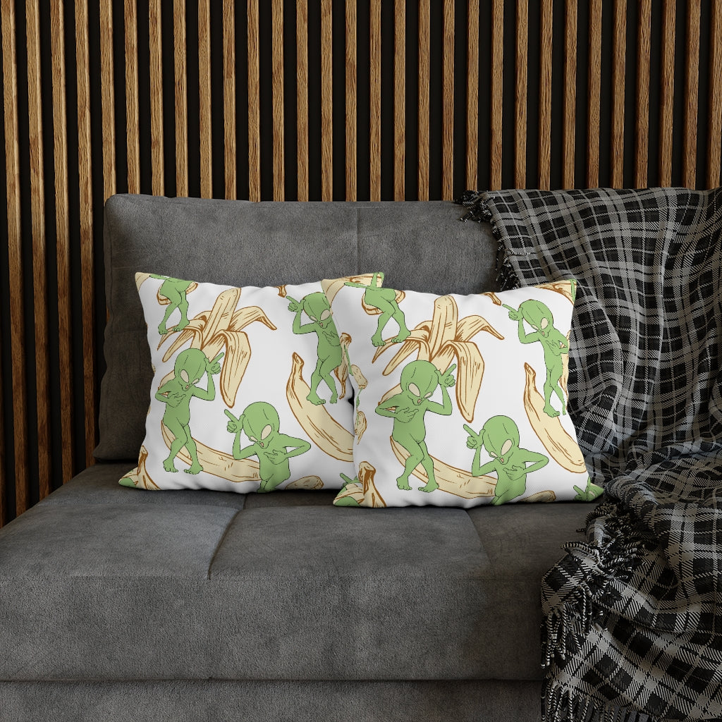 Alien Peel Pillow Case - Throw Pillow Cover - Grandmillennial Style